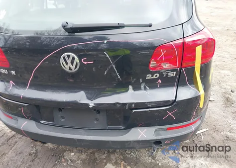 2013 Volkswagen Tiguan S z USA, uszkodzony, nr VIN WVGAV3AX0DW615178